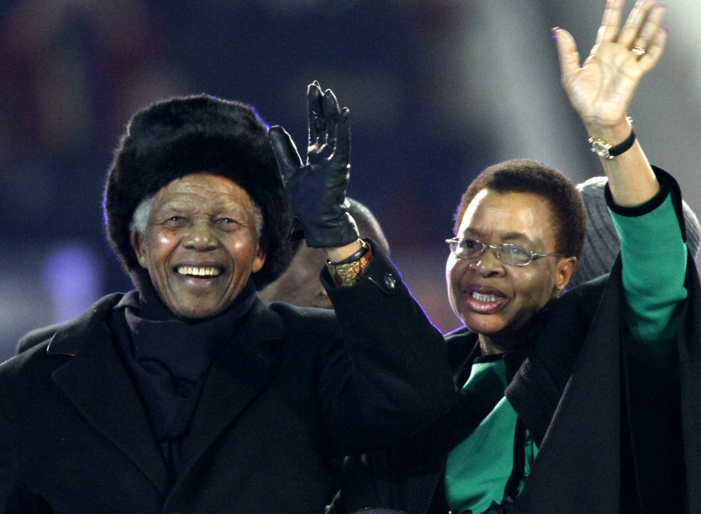Mandela family observes second phase of mourning