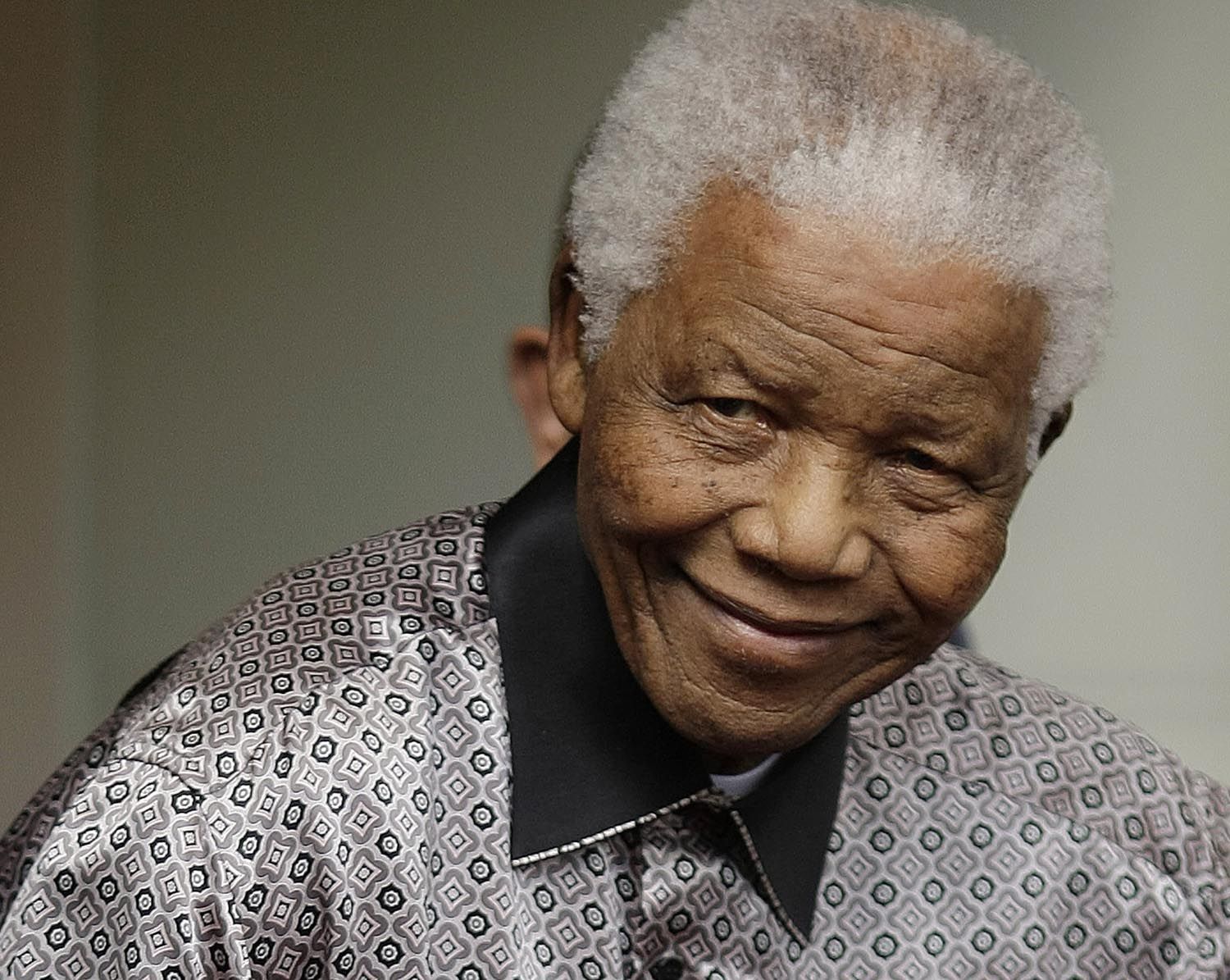Nelson Mandela smiling (AFP)