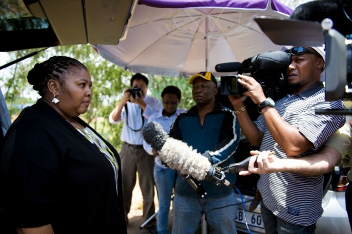 South Africa's former President Nelson Mandela's stay in a military hospital has extended into a fifth day. (Gallo)