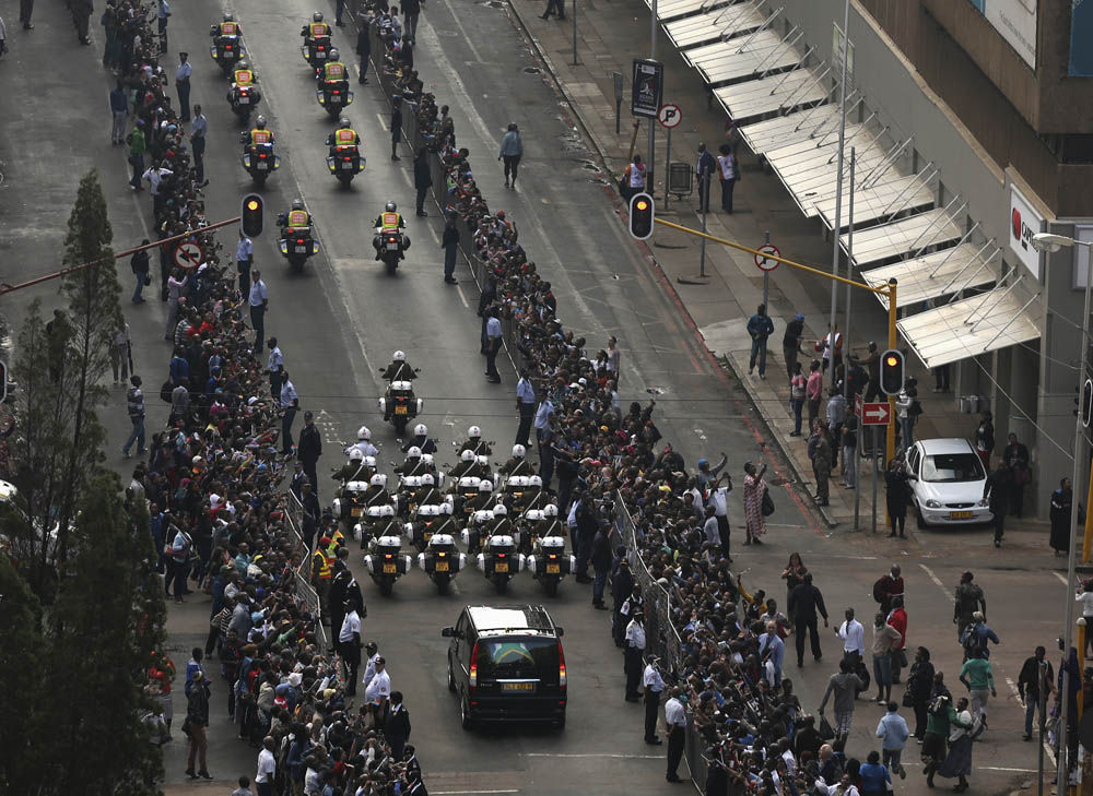 Public can view Mandela's body at Union Buildings